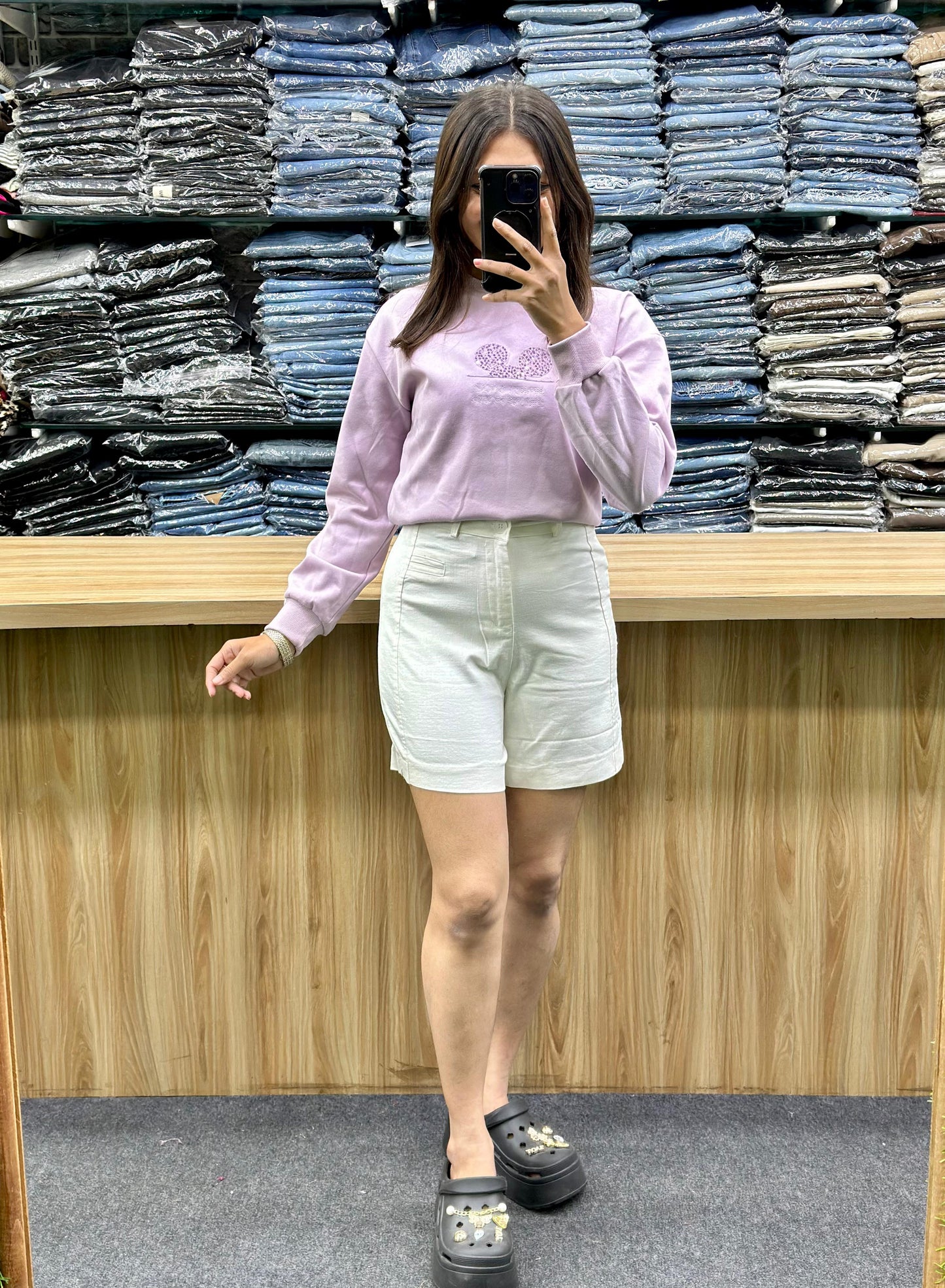 SWEETSHIRT-LINAN SHORTS