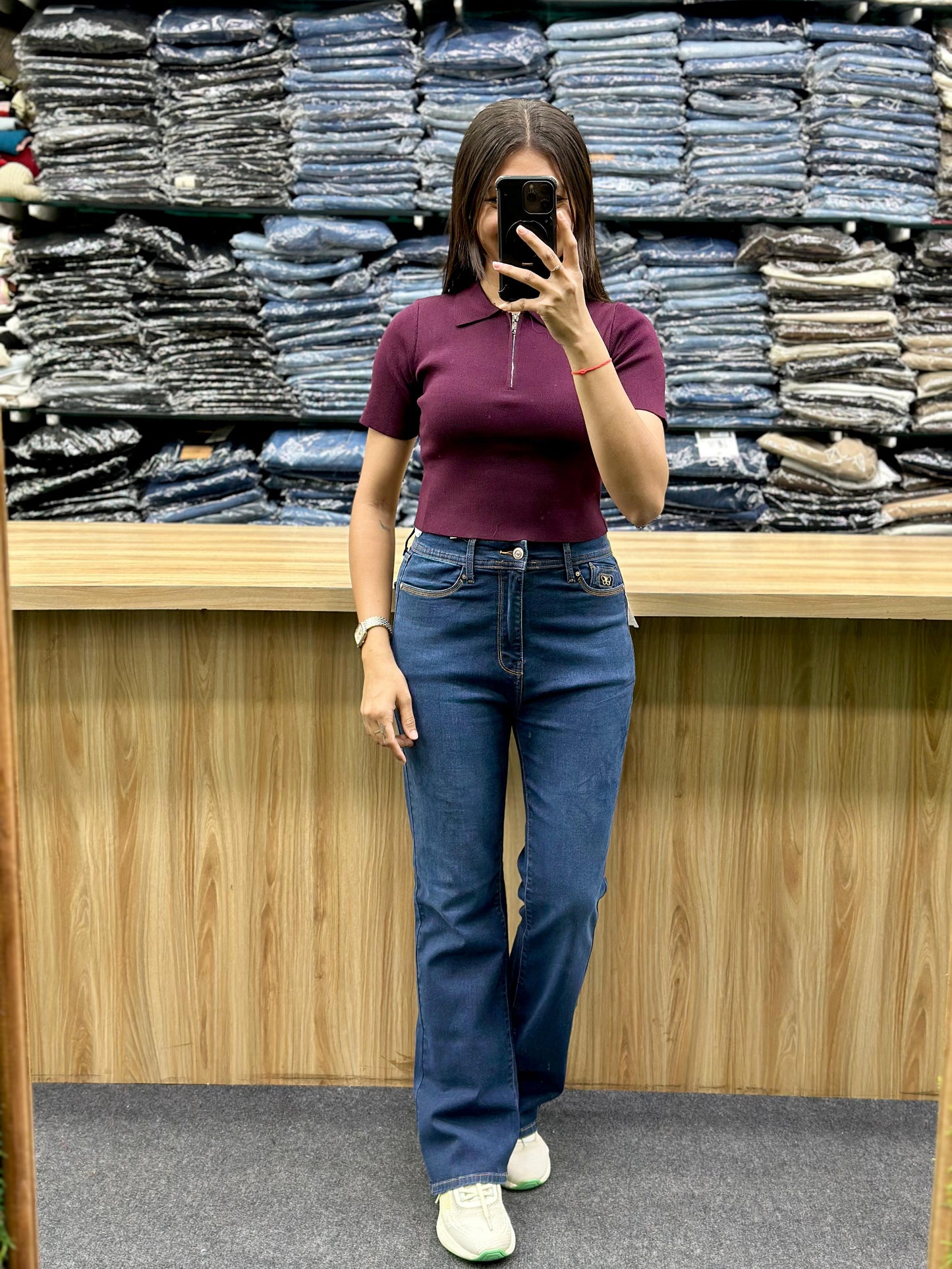 CROP TSHIRT-JEANS PAIR