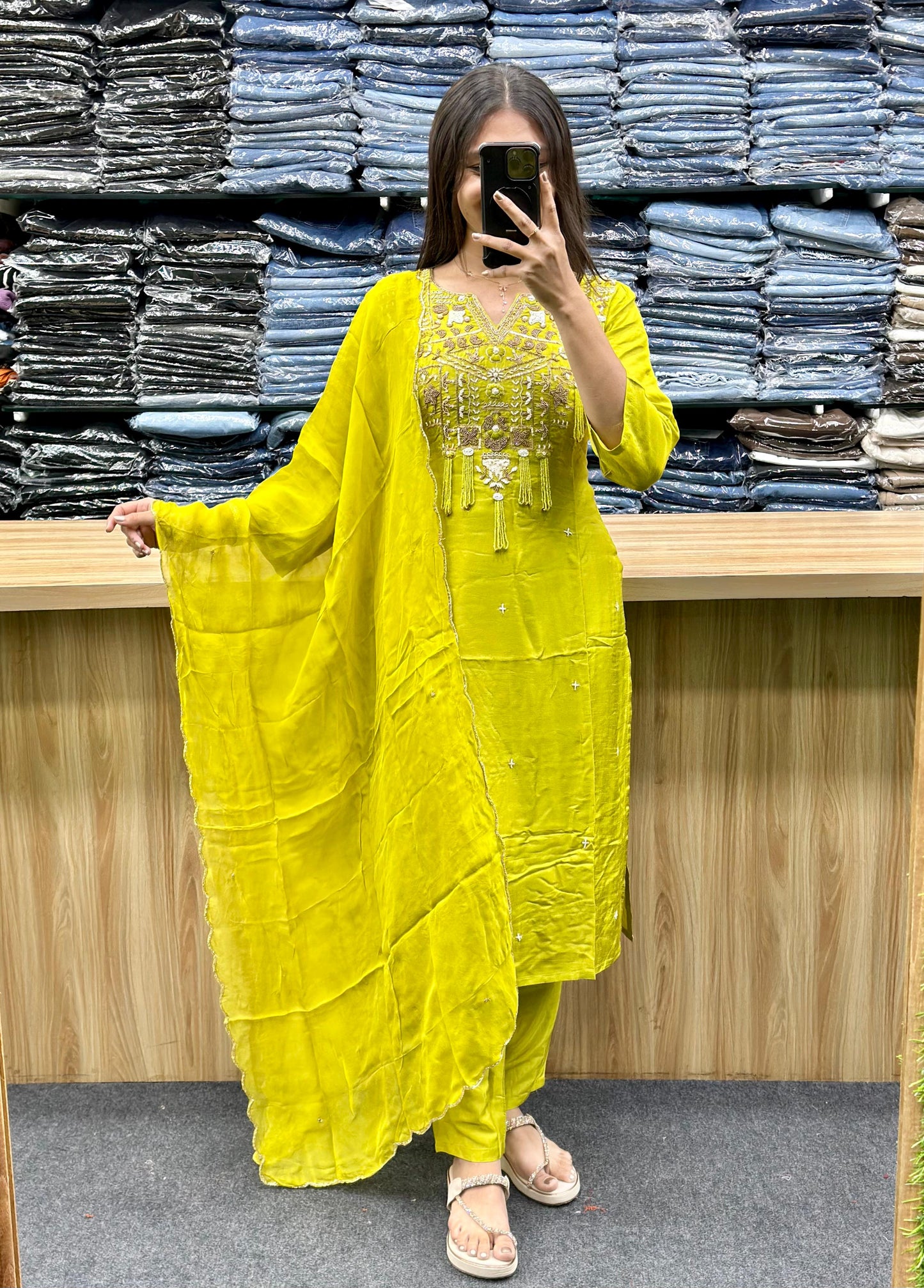 KURTA-DUPATTA SET