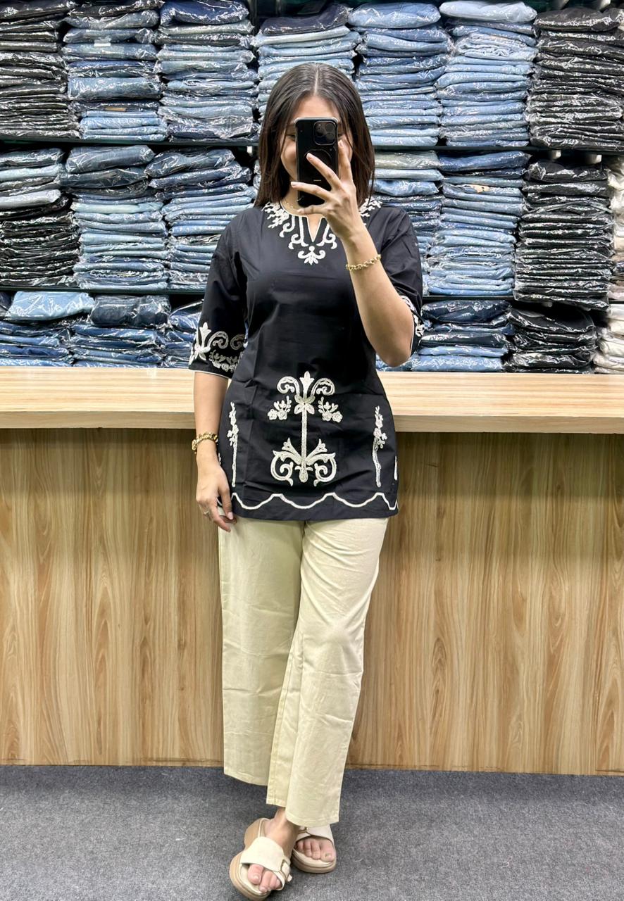 TUNIC - AA01