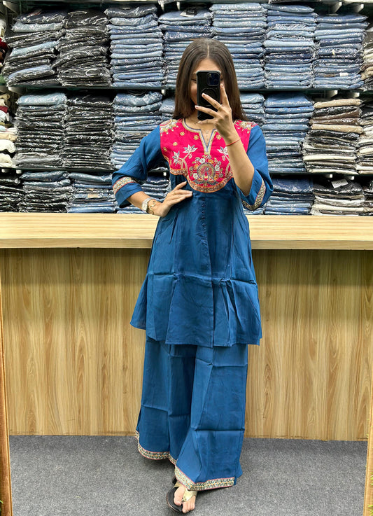 SHORT TOP AND PLAZA DUPATTA PAIR-HK186