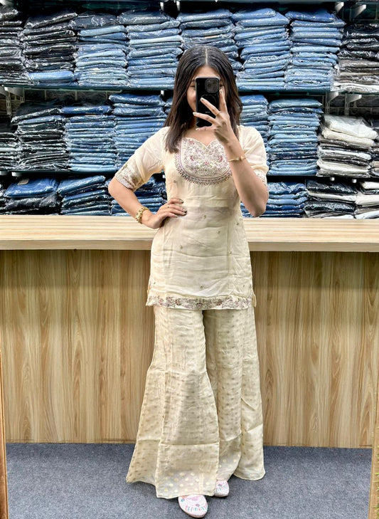 TRADITIONAL KURTI PAIR-P1500