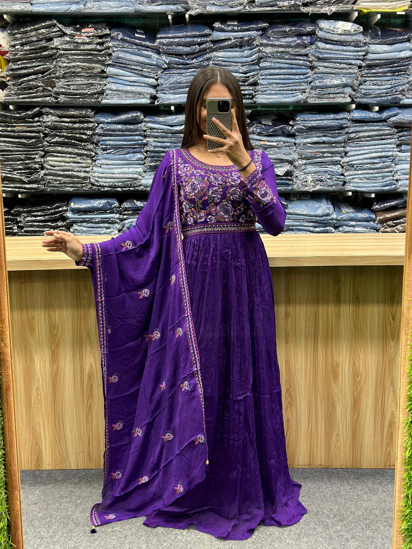 GOWN-P1341