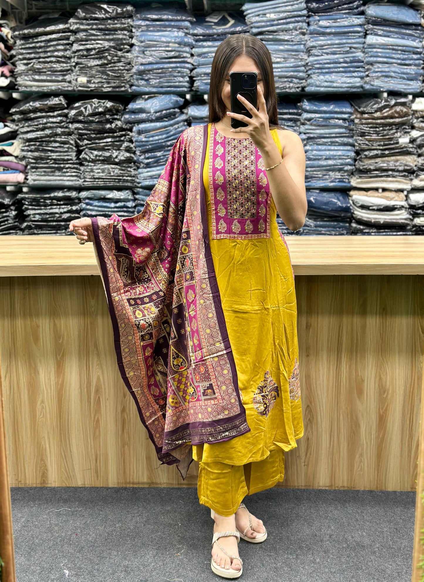SLEEVELESS DUPATTA PAIR-RV3572