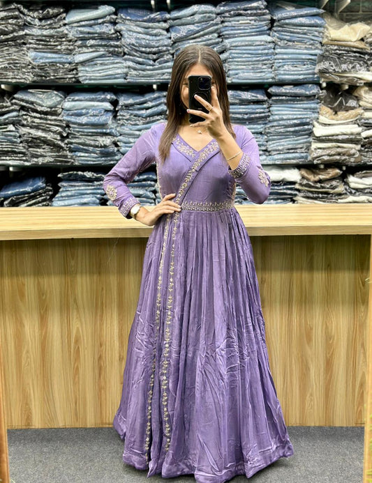 UNIQUE GOWN-UM43