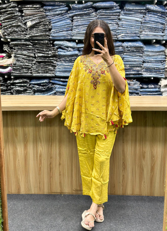 SARARA KURTA PLAZO PAIR - RV3330
