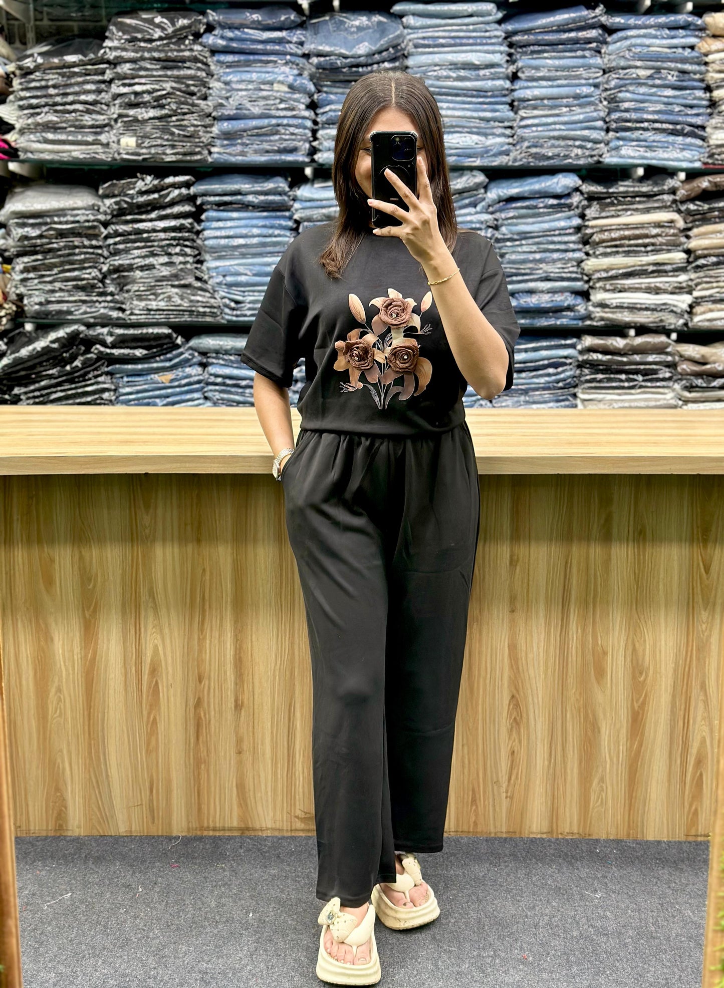 RELAXED FIT