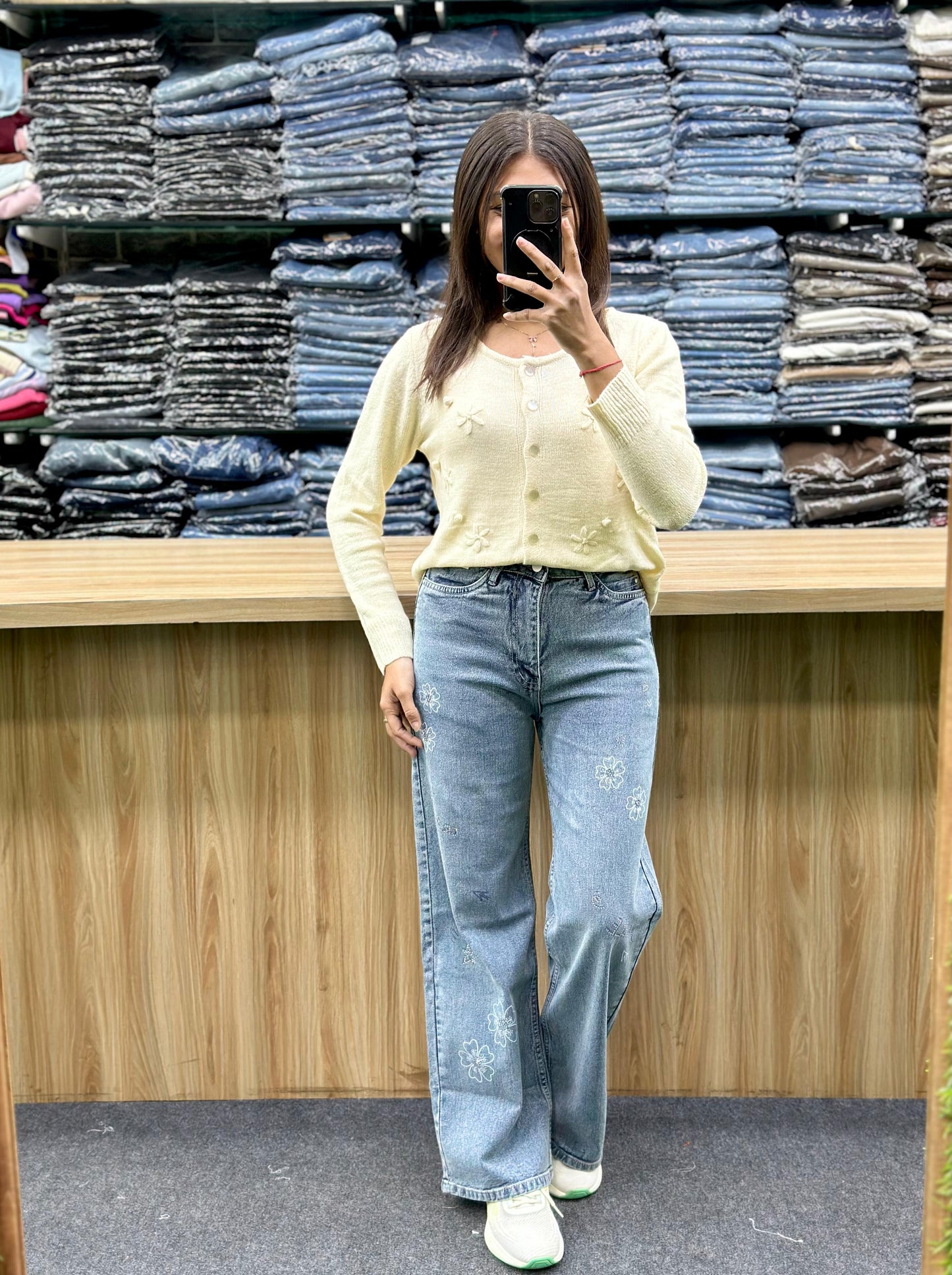 WOOLAN TOP-JEANS PAIR
