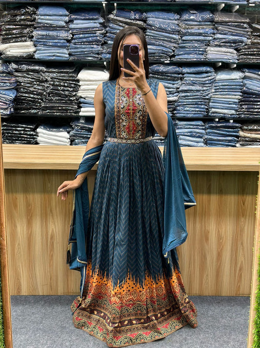 GOWN-F128