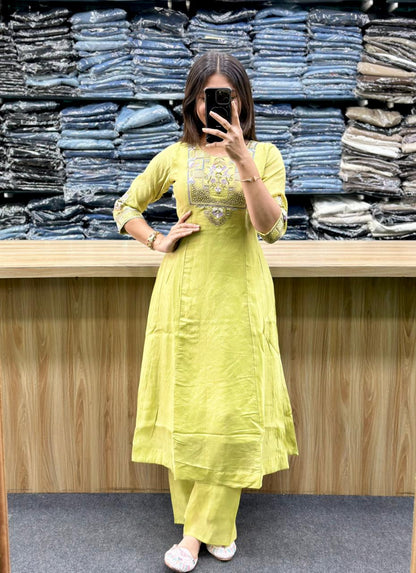 ETHNIC DRESS-F291