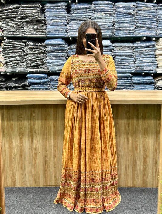 GOWN-HV152