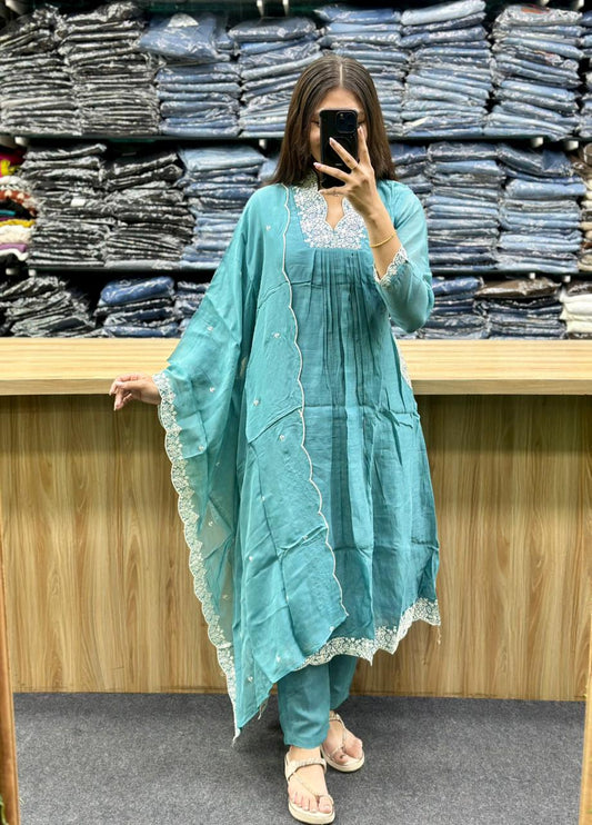 KURTI PENT DUPATTA PAIR-JC8017