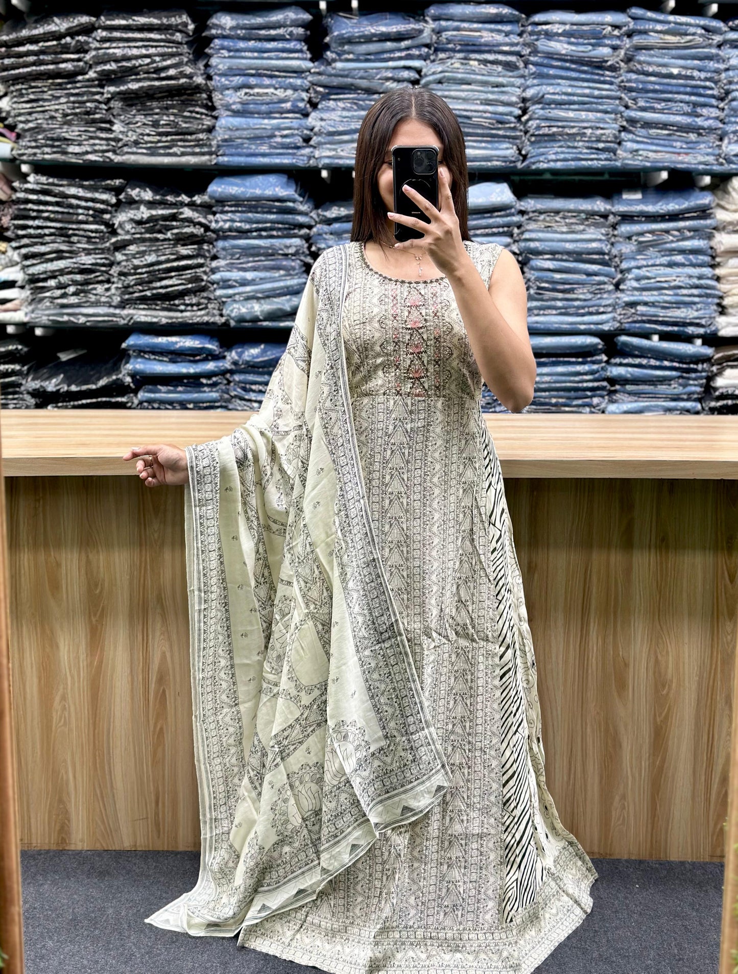 GOWN-JJ10B