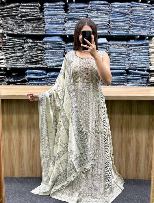 GOWN-JJ10B