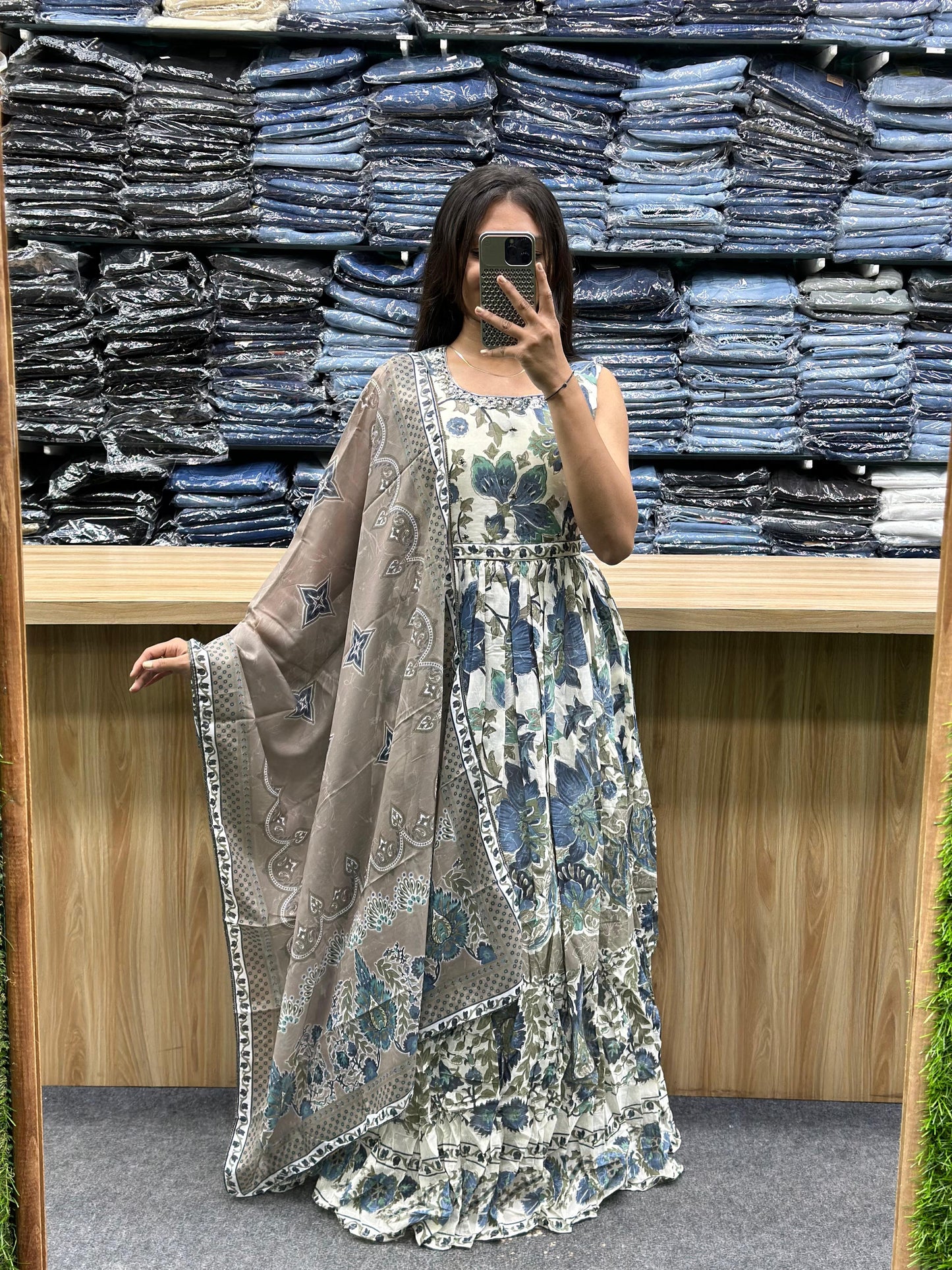 GOWN-JJ181