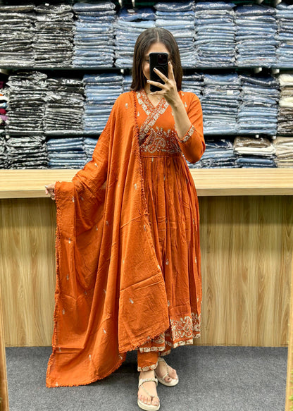 ANARKALI SUIT-MT3722