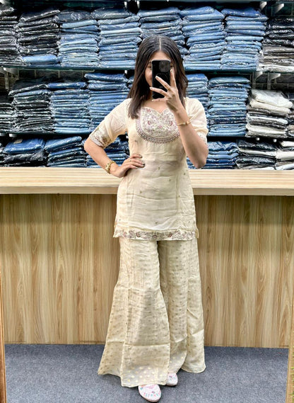 TRADITIONAL KURTI PAIR-P1500