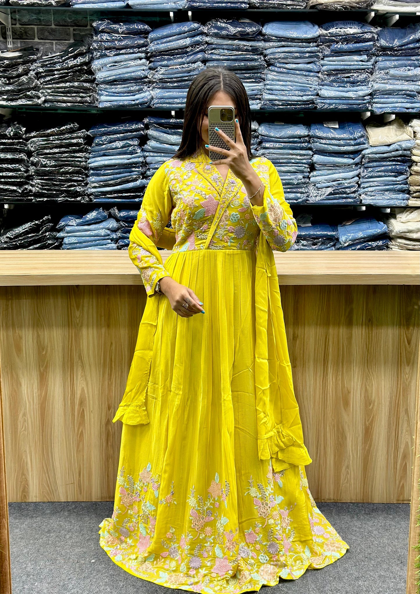 GOWN-UM929