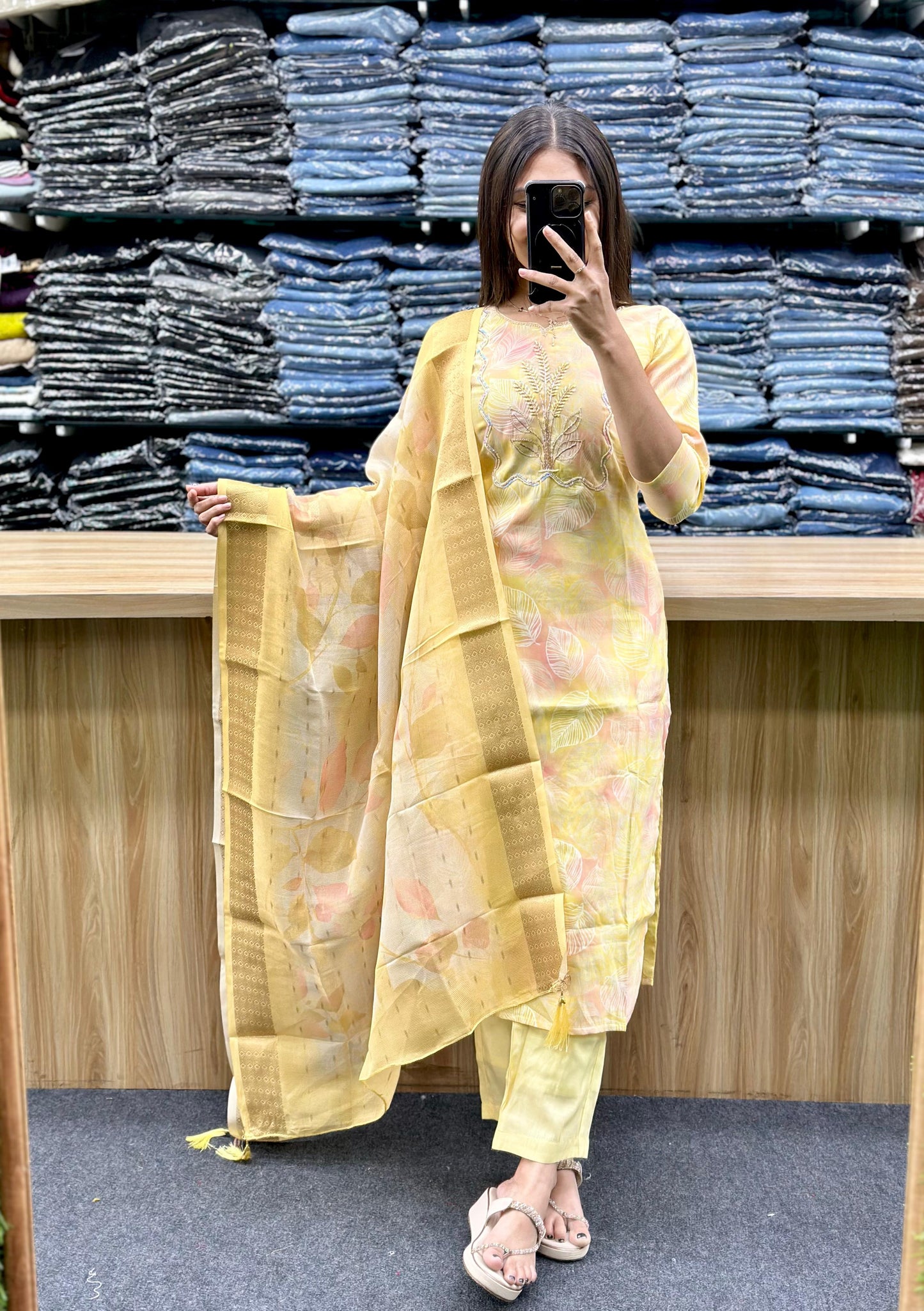 IMPORTATE SALWAR SUIT